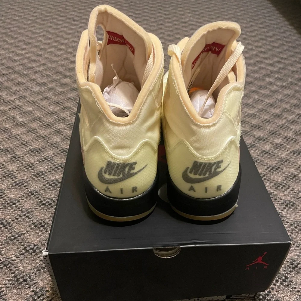 Off White Jordan 5 - Picture 2 of 7